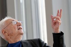 Famed architect Frank Gehry dead at 96