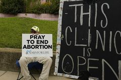 Pro-life counselors win court hold on local buffer zone