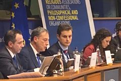 Is the future of European civilization an inevitable decline or a dialogue-created common good?