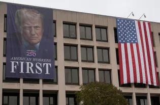 Department of Labor Holds First Prayer Service