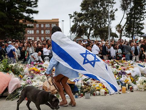 Australian Christian leaders condemn Bondi Beach terror attack, pledge prayers for Jewish community