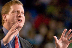 Lee Strobel Weighs in on How Atheist Activist Can Turn Christian