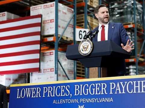 Vance rates U.S. economy A+++ in Pennsylvania speech