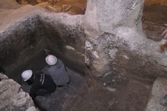 Ritual bath bearing ash uncovered in Jerusalem testifies to Second Temple destruction, archaeologists say