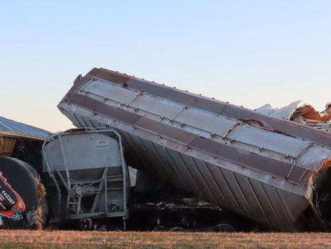 Train derailment in Kentucky spills toxins, blocks road