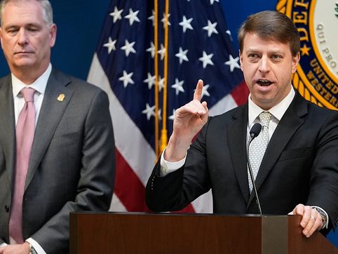 FBI foils New Year’s Eve terrorist plot, officials say