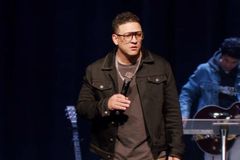 Court dismisses defamation lawsuit of Pastor Micahn Carter against woman who accused him of rape