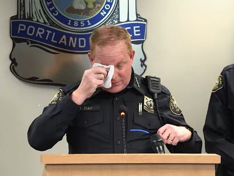 Portland police chief cries, confirms DHS report of Tren de Aragua ties in Border Patrol shooting