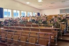 Evangelical Swiss chaplains discuss spiritual care for modern army