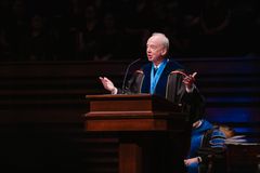 Dockery offers vision of worship, worldview, work, service at SWBTS convocation | Baptist Press