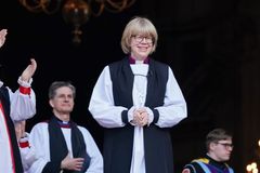 Female archbishop of Canterbury officially confirmed