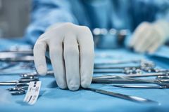Plastic surgeons' group recommends delaying trans procedures