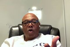 New England Patriots chaplain coaching players to be great husbands, fathers: 'Be a blessing'