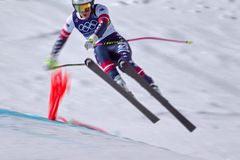 American skier Lindsey Vonn suffers crash during Winter Olympics