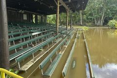 Hawaii declares emergency as storm brings high winds, floods