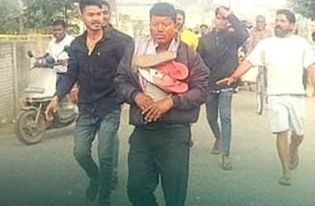 Hindu mob attacks house church, beats pastor and forces him to walk on thorns