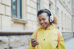 Nearly half of evangelicals engage Christian media daily, report finds