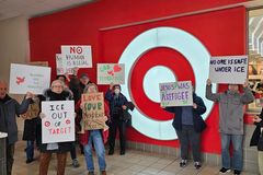 Protesters in Multiple States Press Target to Oppose the Immigration Crackdown in Minnesota