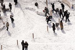 NYPD seeking suspects accused of attacking officers with ice, snowballs