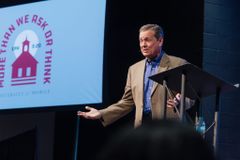 Ezell challenges U Mobile students to live for the lost | Baptist Press