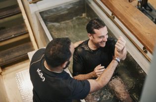 Church plant led by former Muslim bringing Gospel to unreached city | Baptist Press