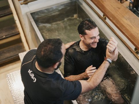 Church plant led by former Muslim bringing Gospel to unreached city | Baptist Press