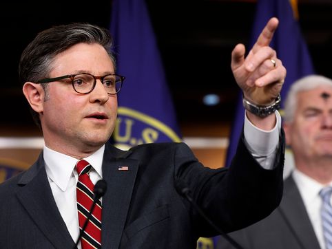 Speaker Mike Johnson warns of encroaching Sharia law in US: 'Serious issue'