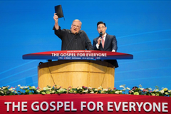 Rick Warren urges global church unity to advance 'gospel for everyone' goal by 2033