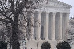 SCOTUS hears arguments on limiting migrant asylum
