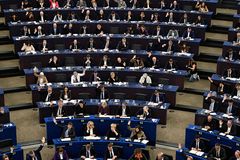 EU tepidly approves U.S. trade deal, cutting tariffs