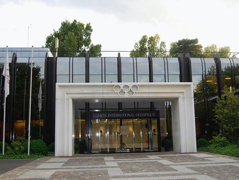 IOC bans male athletes from competing in women's Olympic sports, cites 'performance advantage'