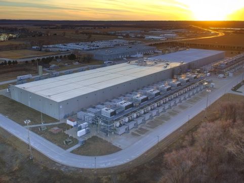 New Study Reveals the Area Surrounding Data Centers Is 16 Degrees Warmer Than Normal - RELEVANT