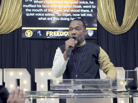 Why 10 people gave their lives to God after gun-wielding man pointed weapon at pastor during funeral