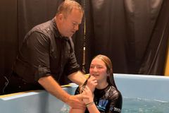 A wave of baptisms in Illinois churches shows power of sharing | Baptist Press