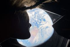 NASA’s Artemis II begins historic moon flyby