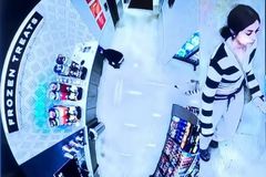 Woman who claimed she was detained by feds for nearly 2 days actually checked into hotel: sheriff