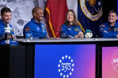 Astronauts describe struggle to grasp otherworldly sights
