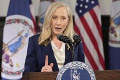 Virginia narrowly approves partisan redistricting effort