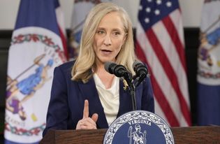 Virginia narrowly approves partisan redistricting effort