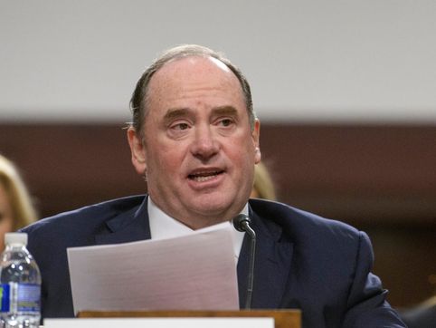 Navy’s top civilian official suddenly leaves post