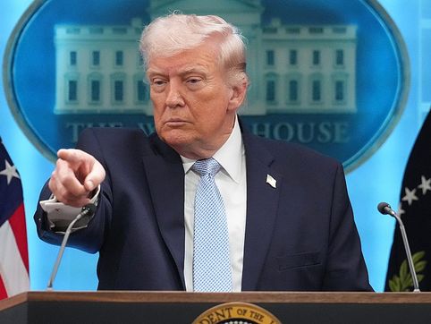 Navy to destroy minelayers in Strait of Hormuz, Trump says