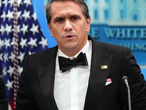 Suspect in White House dinner shooting facing attempted assassination charge