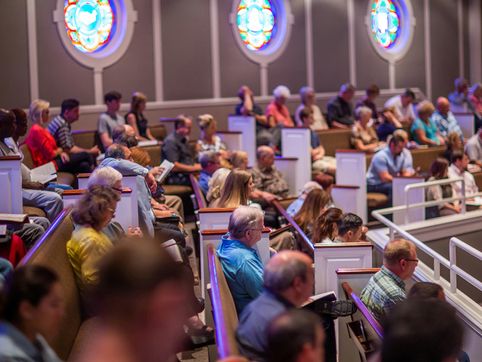 Worship Attendance at Churches Up for the First Time in Decades, According to New Report