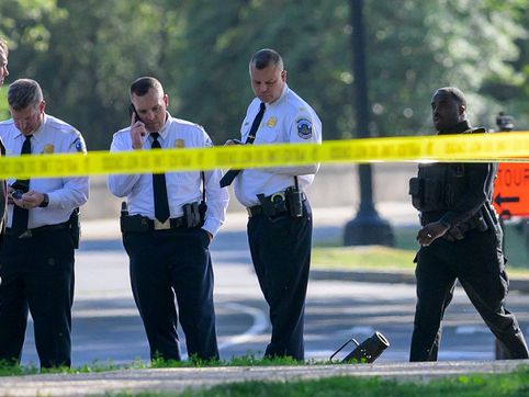 Armed man shot near Washington Monument, Secret Service says