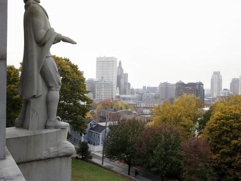 21 states fight subpoena of hospital’s transgender records