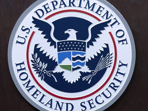 Former private prison exec to be new acting ICE director