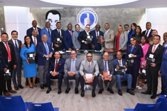 Dominican lawmakers receive personalized Bibles in initiative led by evangelical leaders