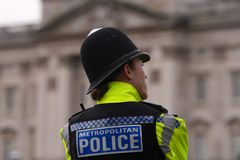 U.K. police response to stabbing criticized amid murder trial