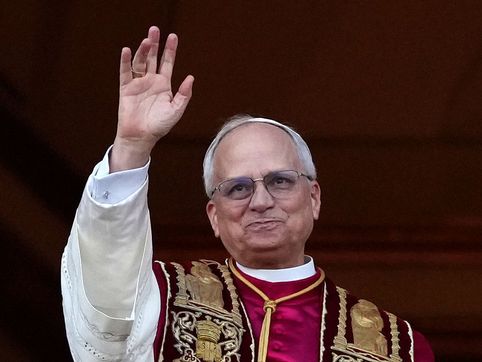 Evangelicals 'distant and remote' to Pope Leo XIV, evangelical theologian writes