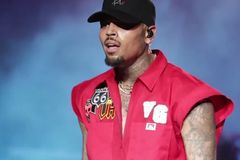 R&B singer Chris Brown touts honorary doctorate from private Christian university